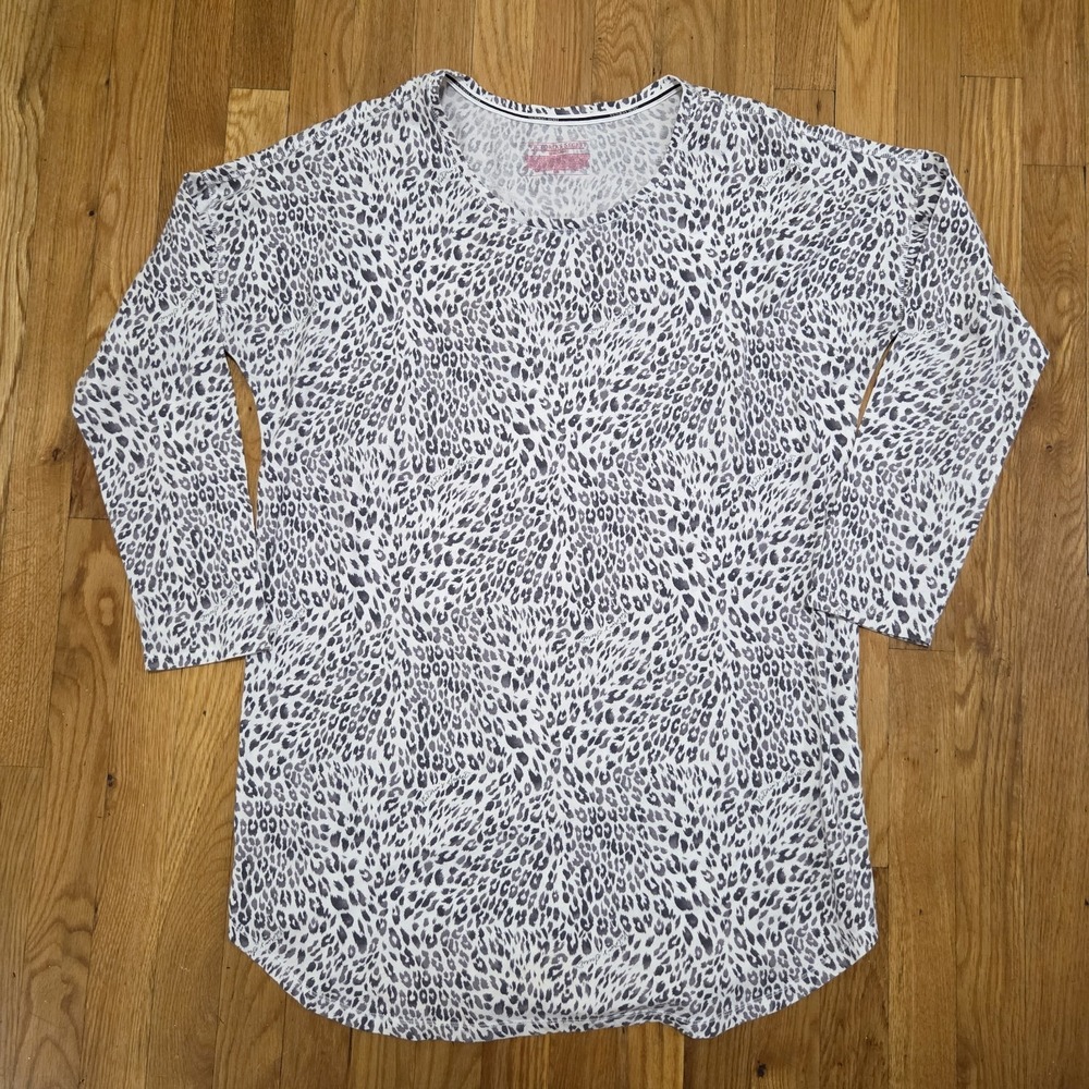 Victoria Secret‎ Long Sleeve Embroidered Animal Print Sleepshirt